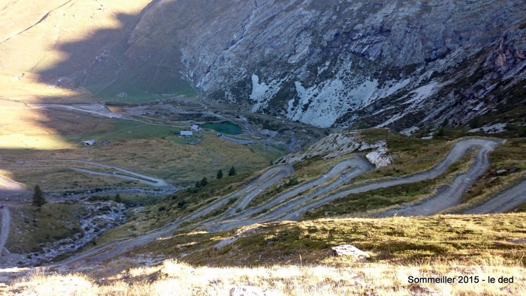 la piste se monte tranquillement