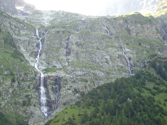 Cascades : Nombreuses cascades sur l'itinéraire