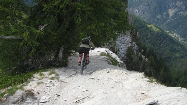 #12 Crête : Pas difficile mais ne pas se laisser griser par le bonheur de la glisse ! Crête : Pas difficile mais ne pas se laisser griser par le bonheur de la glisse !