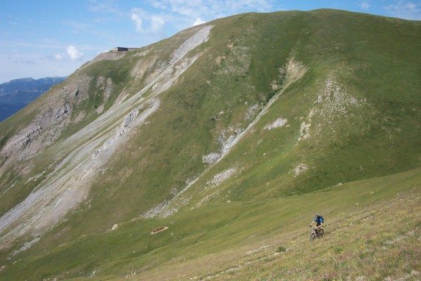 Alpages : Puis cela devient vite, plus agréable et roulant !