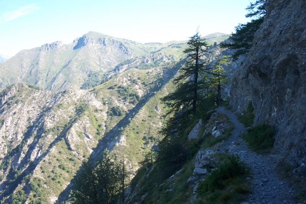 #17 Sentier balcon : C Sentier balcon : C'est pas ici qu'il faut s'en mettre une !