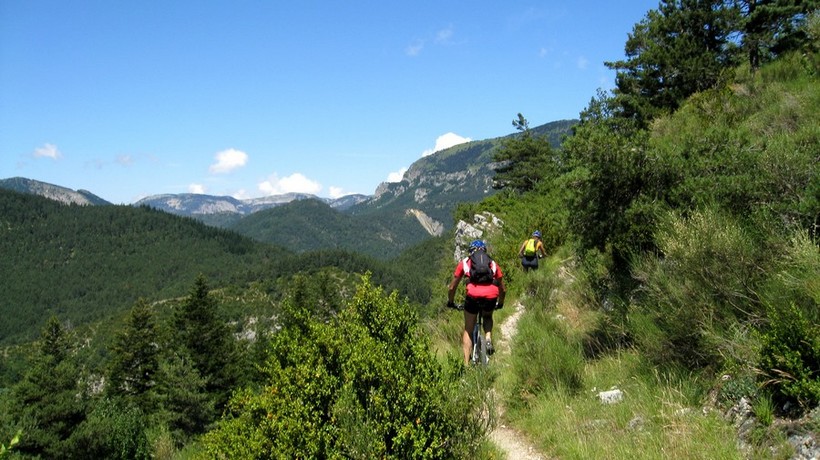 Gimone > Col de la Péyère : Très beau sentier tout le long