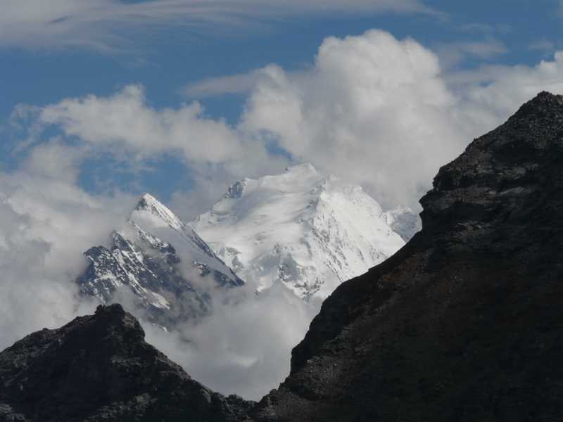 #2 Dom des Mischabel : Le Dom des Mischabel depuis le Schwarzhorn Dom des Mischabel : Le Dom des Mischabel depuis le Schwarzhorn