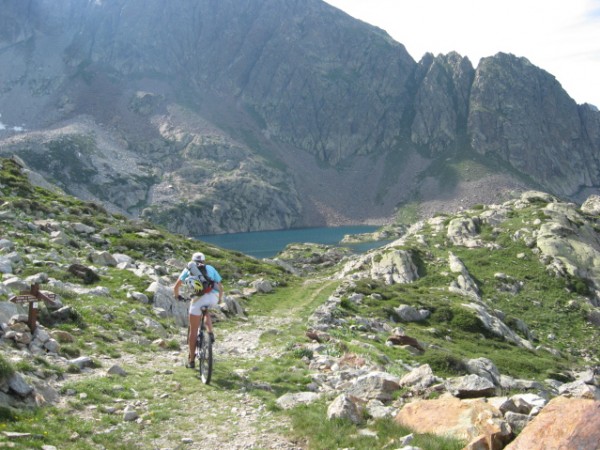 après le refuge de Questa : tiens encore des lacs !