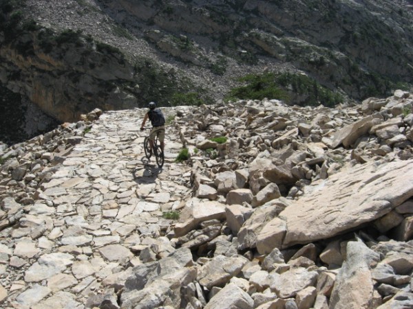 #15 Callades Italiennes : superbes ces pistes dallées ! Callades Italiennes : superbes ces pistes dallées !