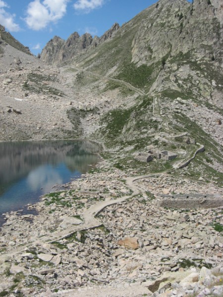 Montée au Colletto del Valasco : Montée assez éprouvante dans le granit fuyant...