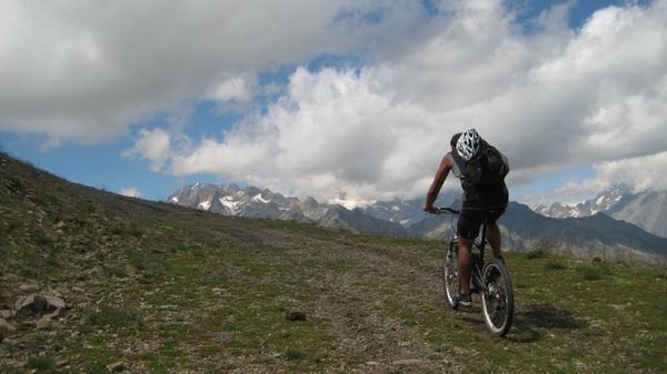 Piste de Puy St Vincent : Roulante la montée