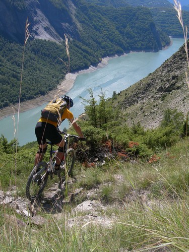 #4 The Boss en action : Arrivée sur le Chambon bien épinglus!!
Photos Vinc by Singrack.fr The Boss en action : Arrivée sur le Chambon bien épinglus!!
Photos Vinc by Singrack.fr