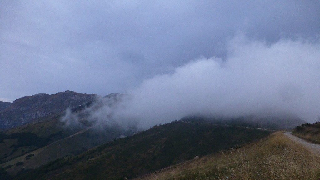 #31 Nuit et Brume (mais fort heureusement on est plus en 40) Nuit et Brume (mais fort heureusement on est plus en 40)