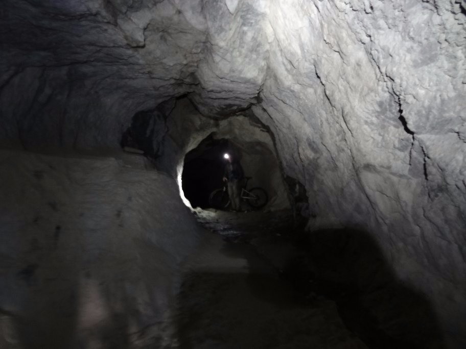 #31 tunnel ! tunnel !