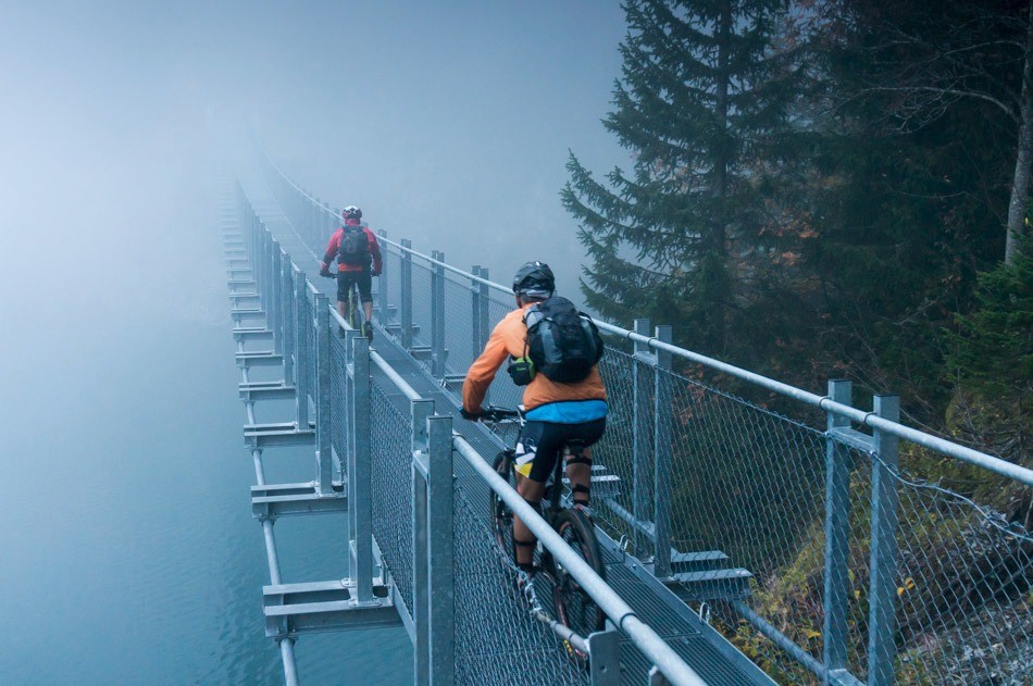 passerelle du lac de Saint-Guerin