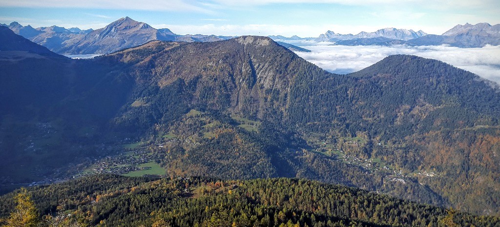 Vue sur les Houches, Vaudagne et les montagnes du Beaufortain et Aravis