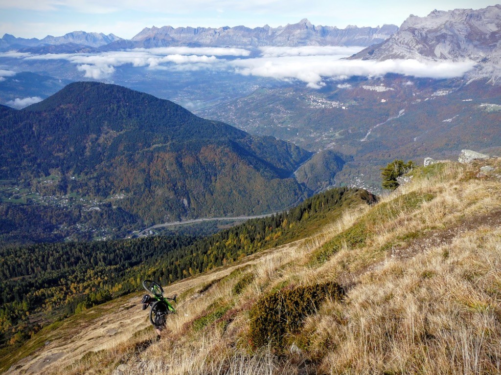 #4 Portage sur fond de chaîne des Aravis Portage sur fond de chaîne des Aravis