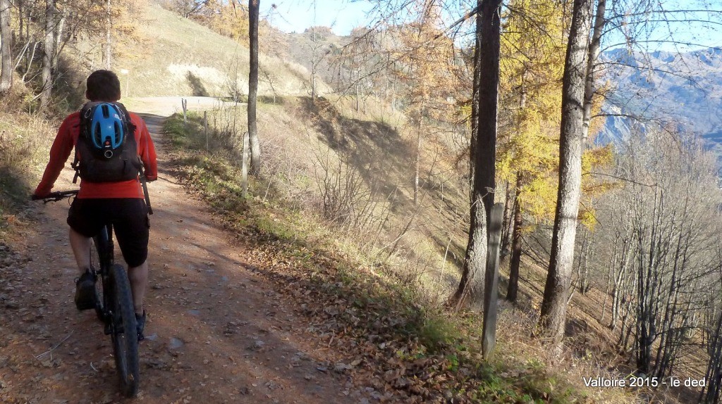 Fin de l'Écherenne avant la petite route d'Albannette