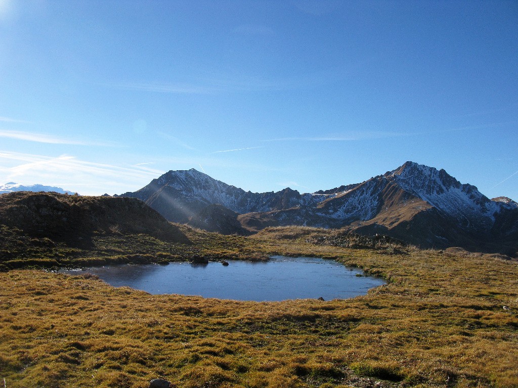 Plan de la Marmotte, vue sur Combe Bénite et le Crêt du rey