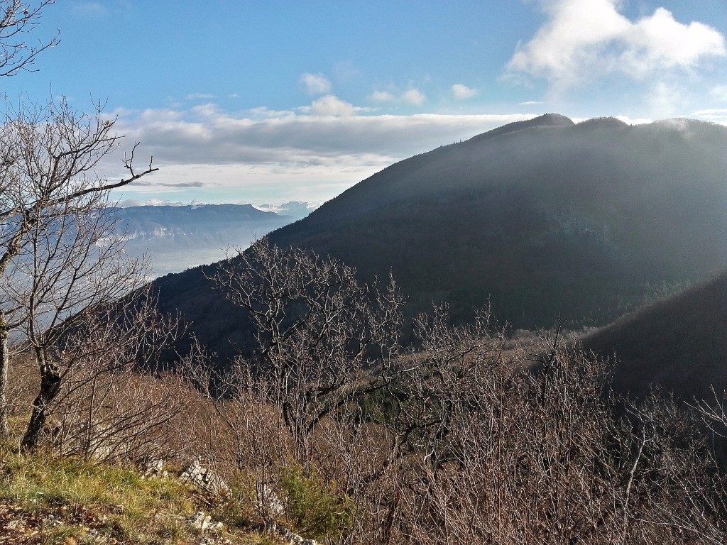 Charvaz et belledonne au fond