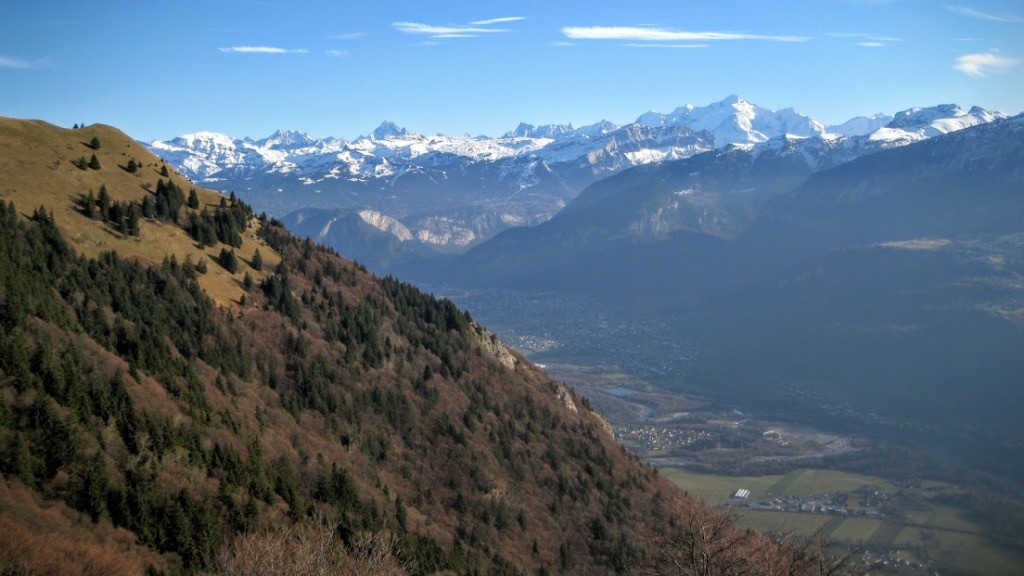 Vue du petit Môle, bassin de Cluses et Mont Blanc en arrière plan