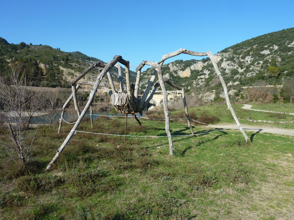 Une belle araignée en bois flotté :)