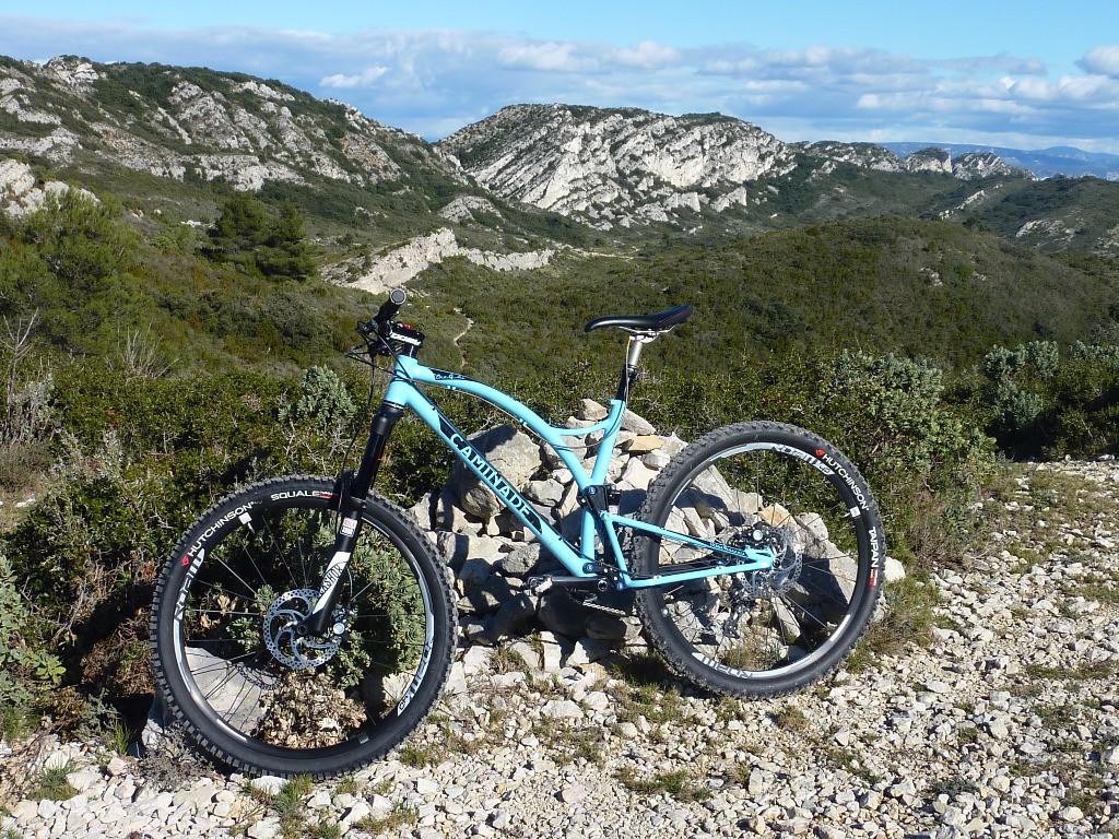 Au départ du sentier de Pierredon