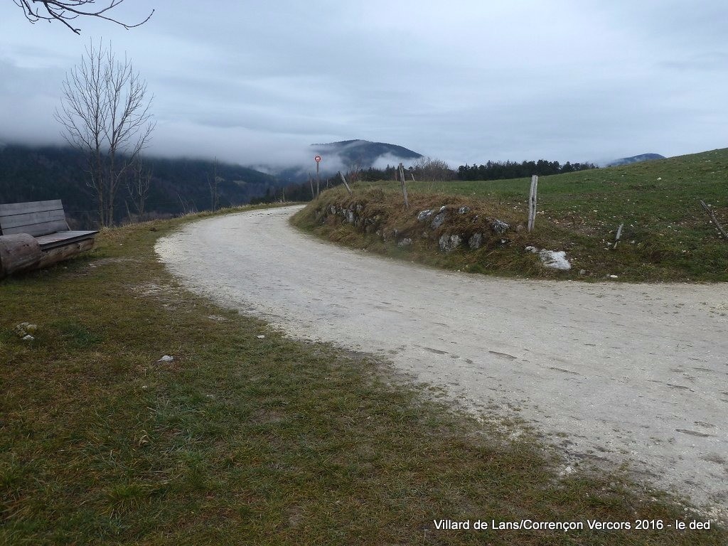 #6 la Via Vercors, petits cailloux blancs bien roulant la Via Vercors, petits cailloux blancs bien roulant