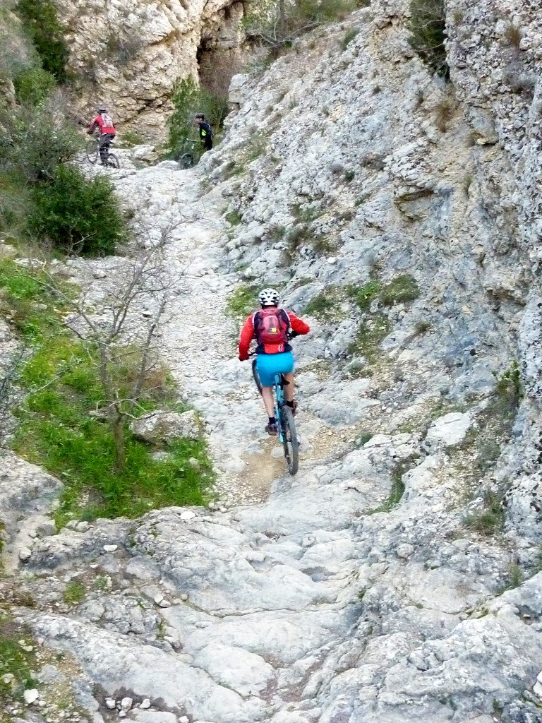 Juste avant d'arriver sous le Château de Boulbon