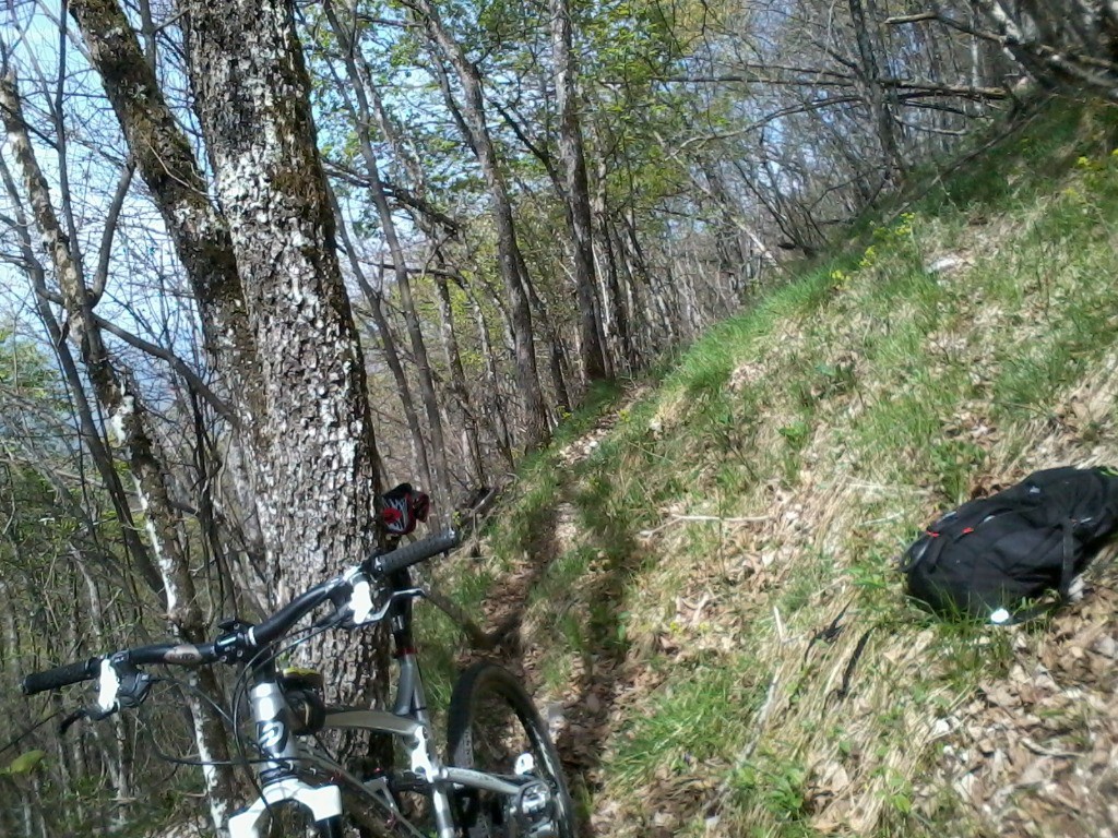 Sentier pourri, début du portage.