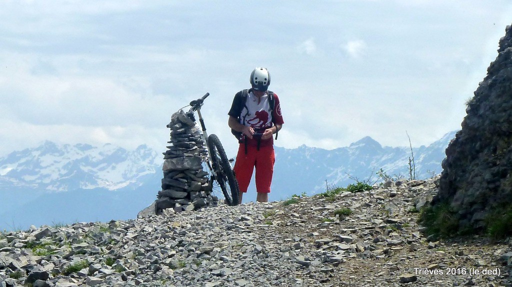 cairn à la Côte de l'Aiguille