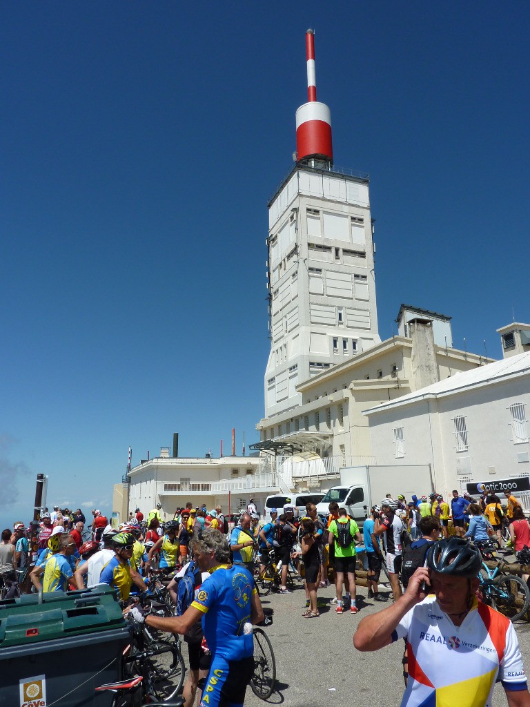 Foule au sommet du ventoux