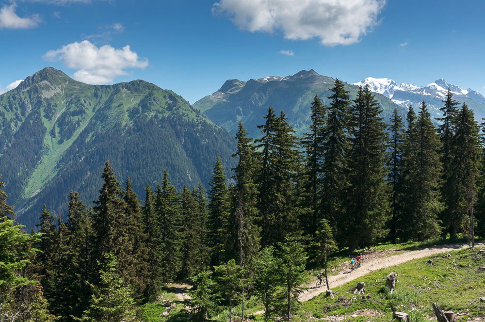 La loooongue piste vers le Col du Pré
