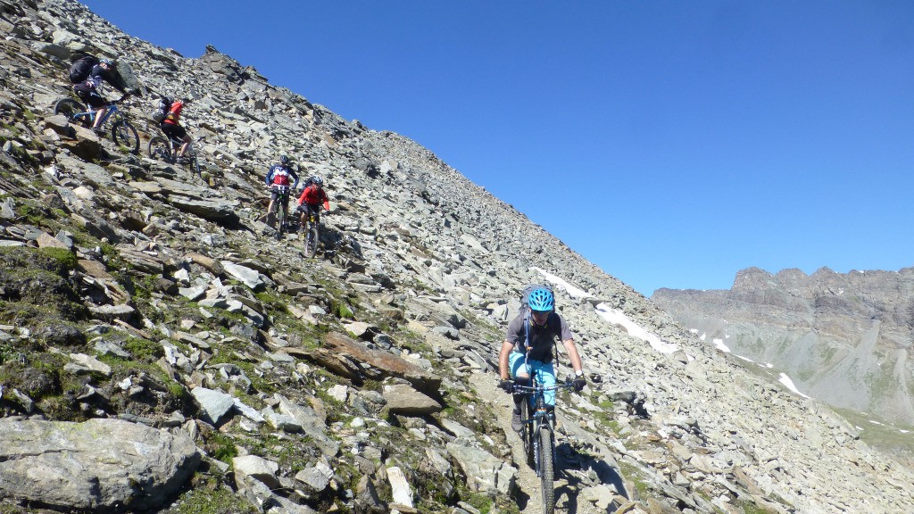 Descente Est du Col Manteau... Une purge