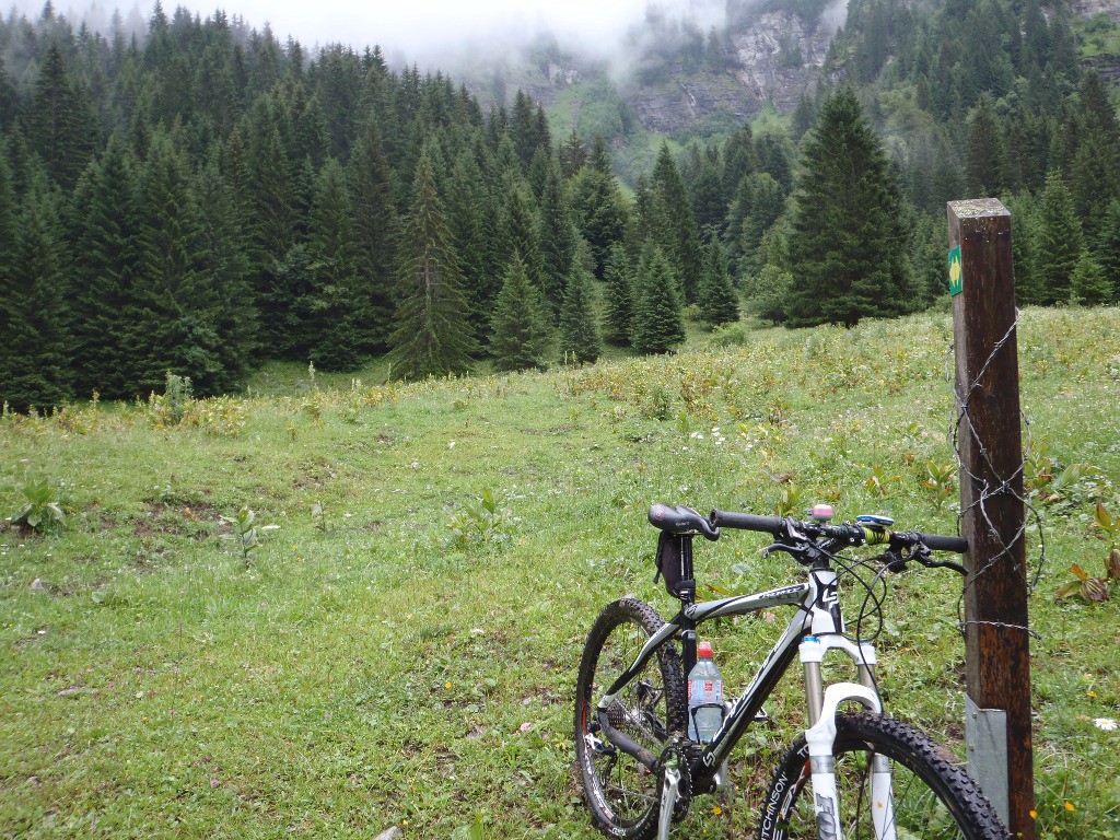 Sentier, Méry > Sommier d'Aval : Conclusion par temps sec cela devait être pas trop mal, mais pas extra.