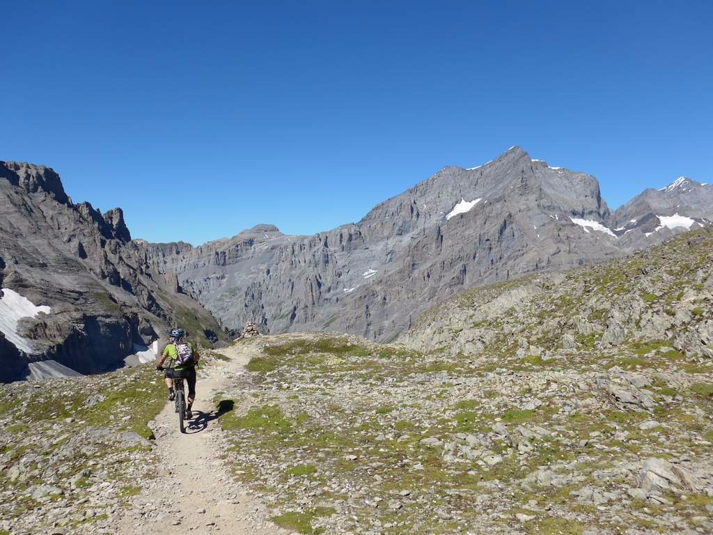 Doldenhorn en face