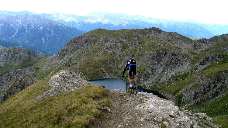 #15 Petit saut devant le lac : Gros malin va ! Petit saut devant le lac : Gros malin va !