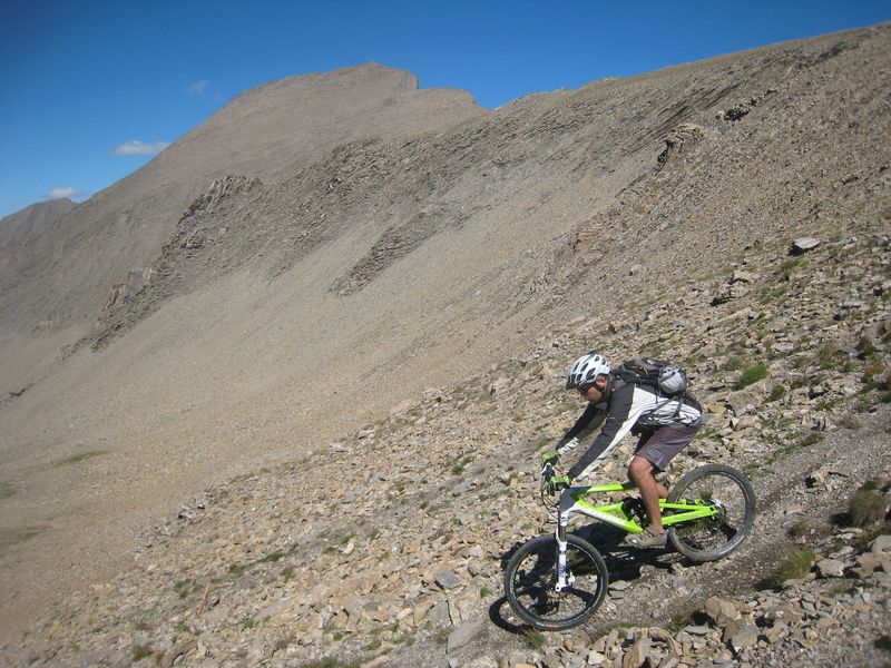 #18 Descente de la Pare : Et le Grand Bérard au fond. Descente de la Pare : Et le Grand Bérard au fond.