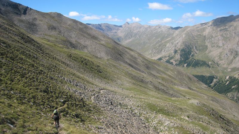 #6 Descente de Girabeau : Un peu caillouteuse mais ça passe bien. Descente de Girabeau : Un peu caillouteuse mais ça passe bien.
