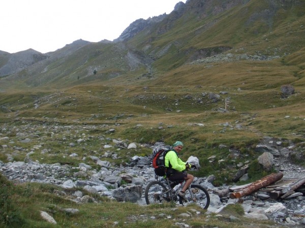 #1 Montée du col du Peas : Dans la zone de poussage-portage Montée du col du Peas : Dans la zone de poussage-portage