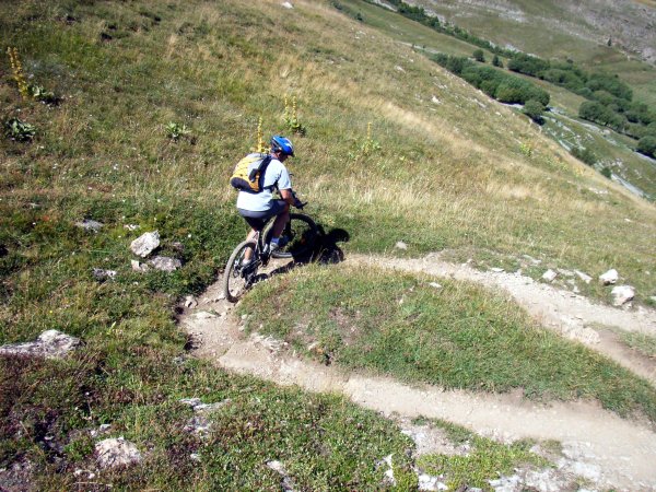 #3 Descente sur le Chazelet : Quelques épingles tranquilles pour Laurent Descente sur le Chazelet : Quelques épingles tranquilles pour Laurent