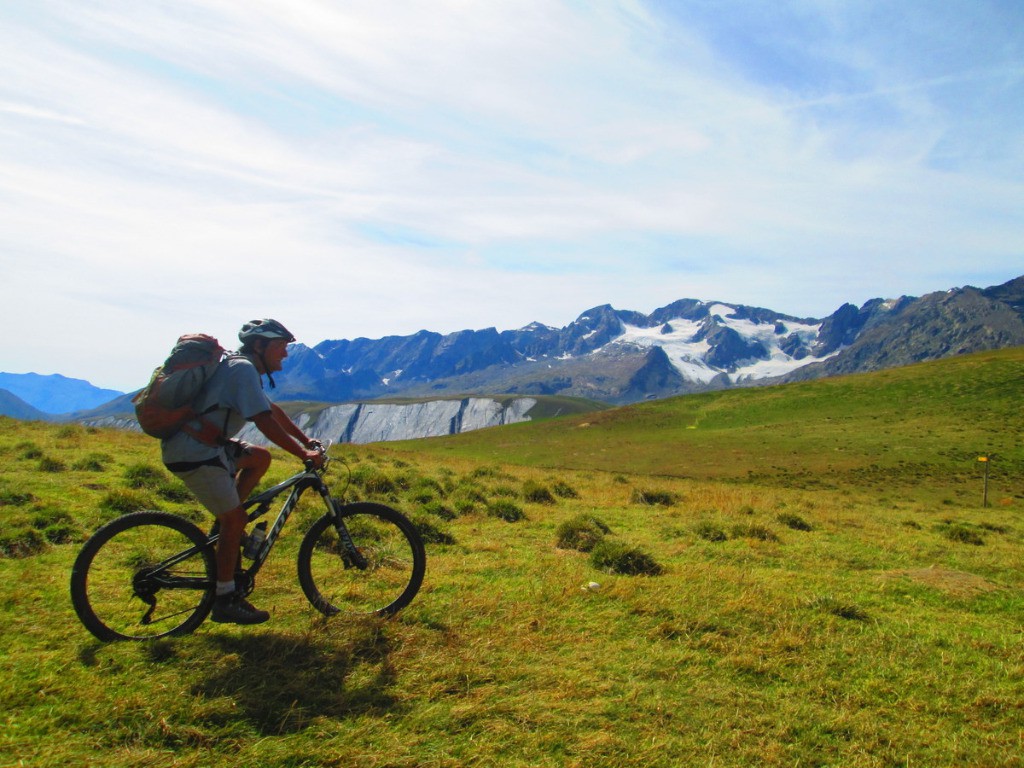 Arrivée au col des Prés Nouveaux