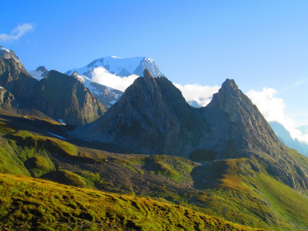 Mont Blanc en montant au col de la Seigne