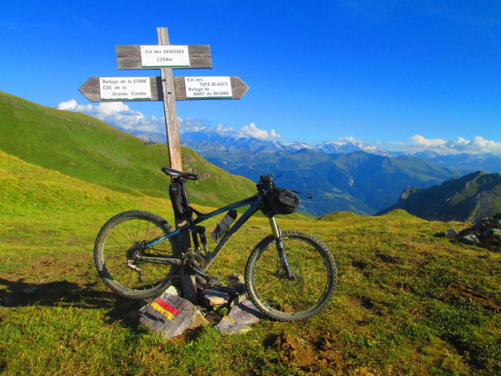 Du col des Génisses vers les Glaciers de la Vanoise et la Grande Casse.