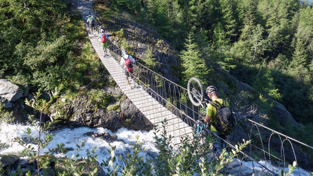 #3 Passerelle de Bionnassay Passerelle de Bionnassay