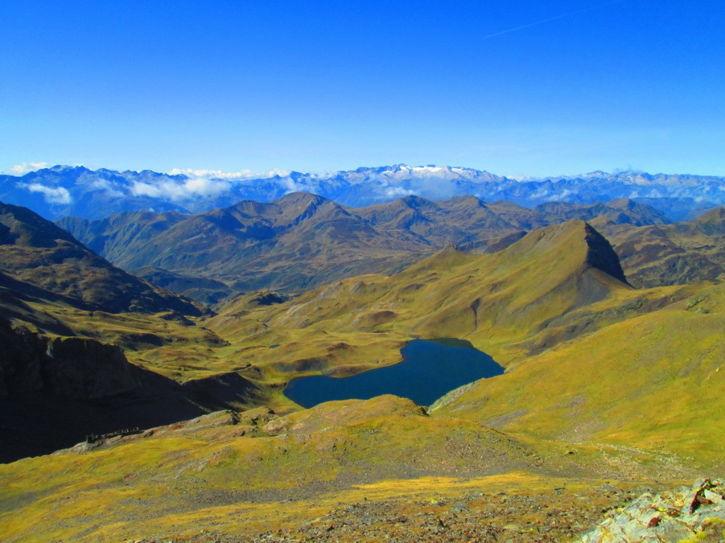 Du Pic de l'Homme: Maladeta et lac de Montoliu (entre autres)