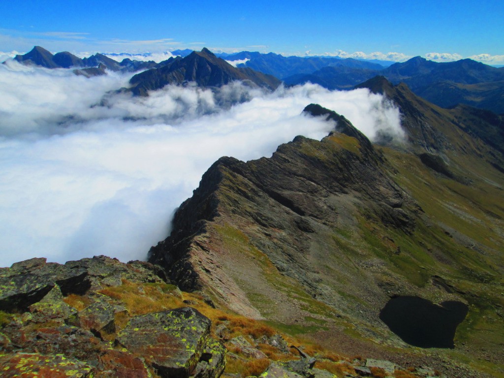 #15 Du sommet: mer de nuage, Valier, barlonguère Du sommet: mer de nuage, Valier, barlonguère