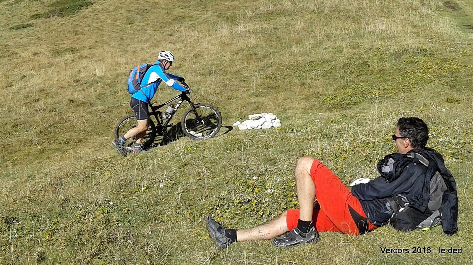 la vie en résumé: on glande pendant que d'autres bossent !