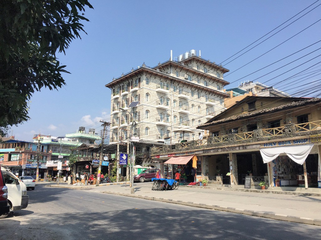 #63 Pokhara, plus calme que katmandu, y Pokhara, plus calme que katmandu, y'a pas photo !!!