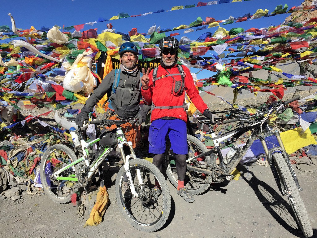 YESSS ! 
Thorung-La-Pass (5416m) !
Même pas mal ;-)