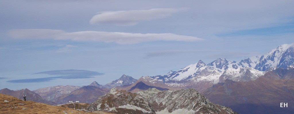 Col de la Chal: le mont Blanc déjà dans lenticulaires