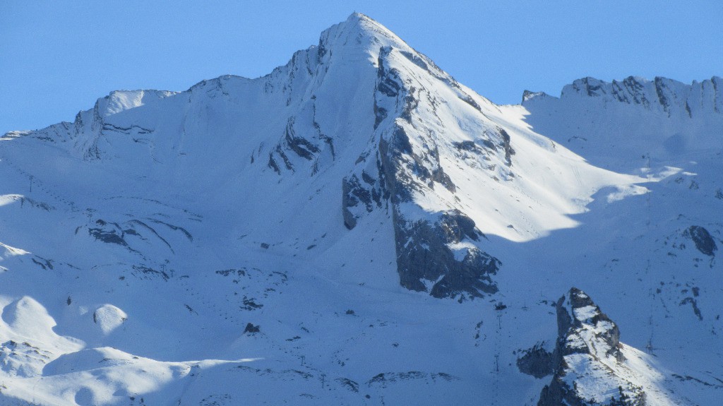 #16 Balme de loin, les skieurs s Balme de loin, les skieurs s'y pressent !