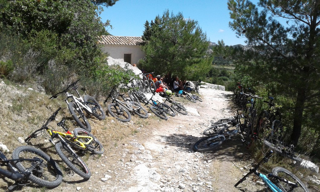 #11 Bourse aux vélos sous les Baux de Provence Bourse aux vélos sous les Baux de Provence