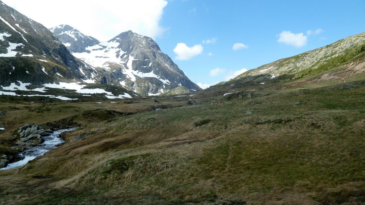 la portion un peu free ride qui remonte efficacement. On récupère assez vite le monotrace bien roulant en direction du lac Fourchu via le lac Noir.